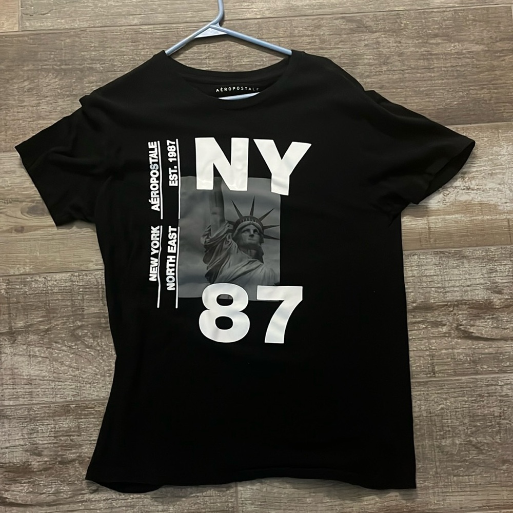 Black t shirt